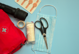 Trousse à pharmacie en voyage